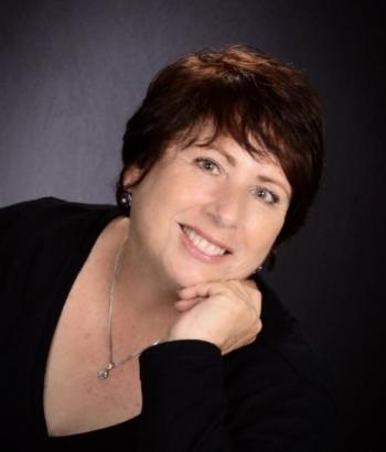 Headshot of Pam Ranta