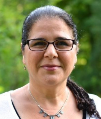 Headshot of Rachel Raz