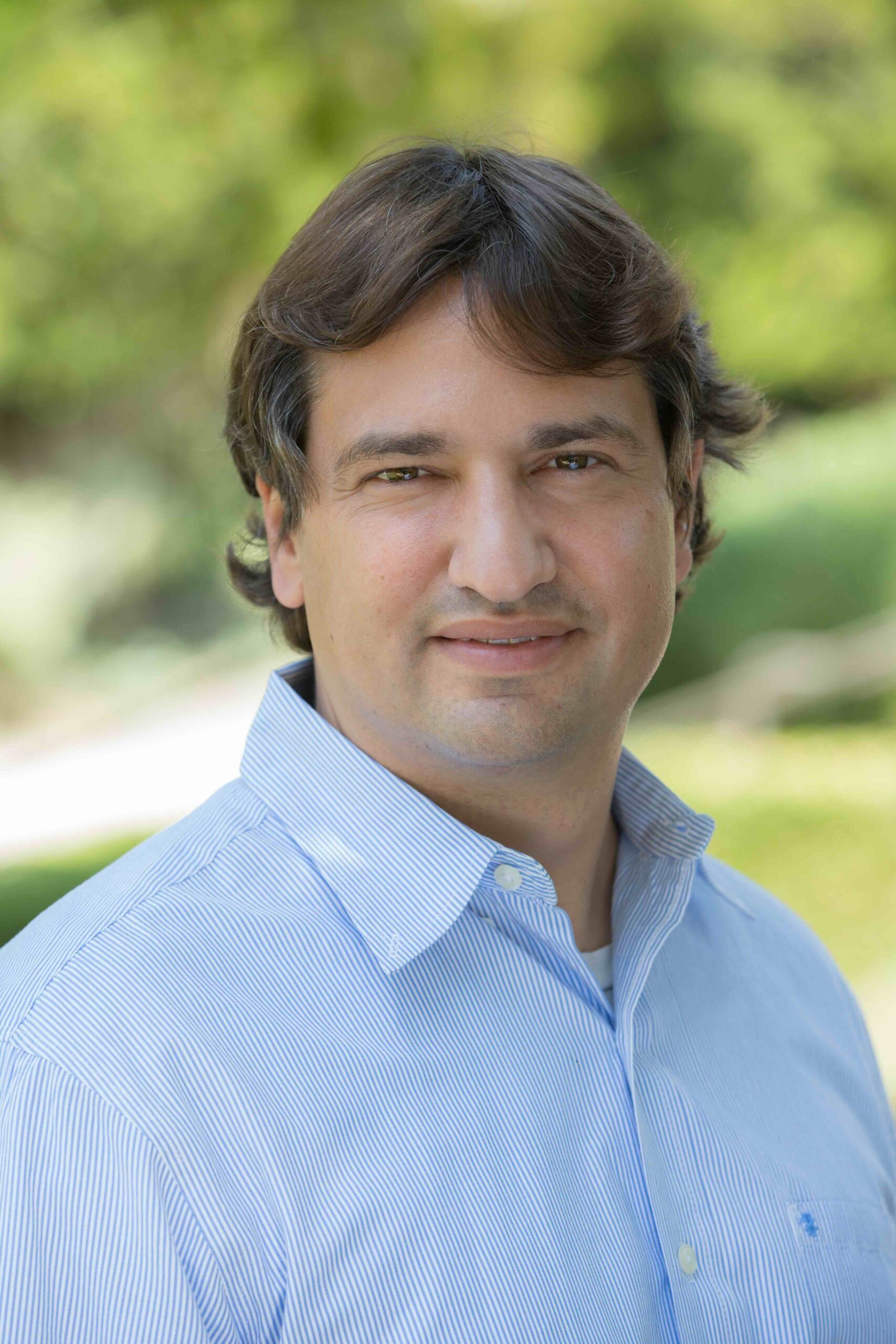 Headshot of Robbie Totten