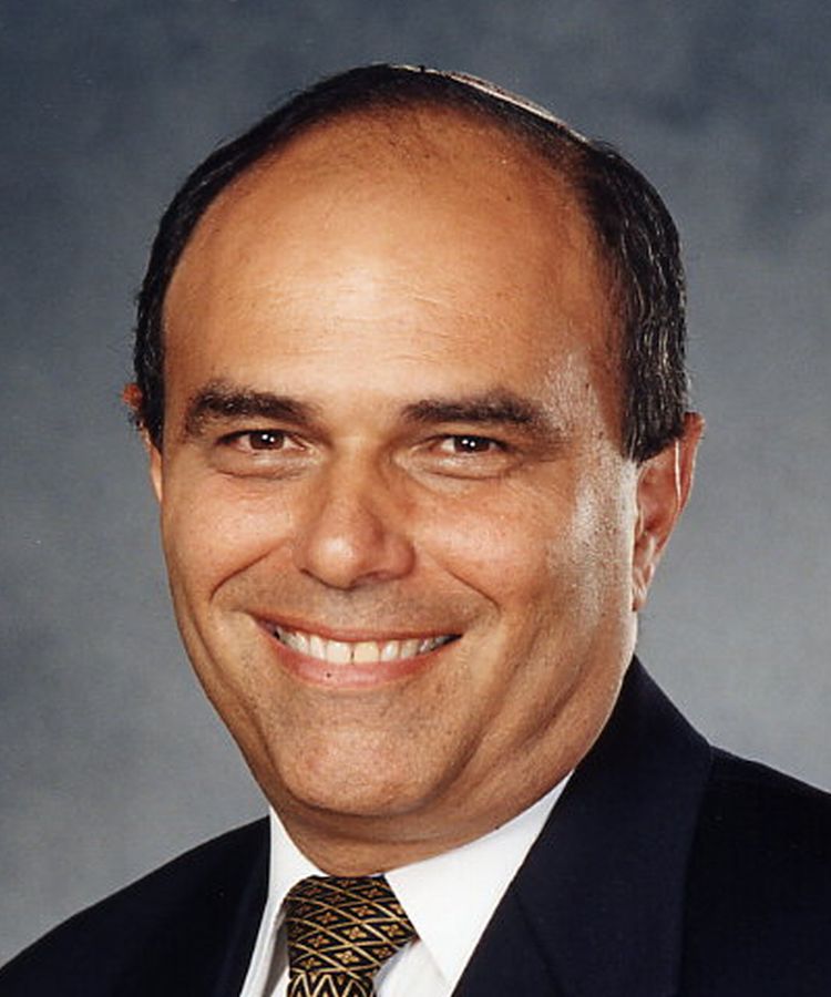 Headshot of Robert Wexler