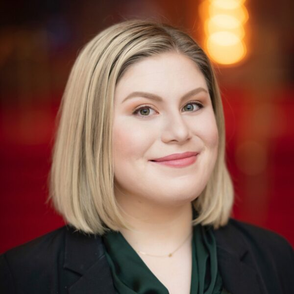 Headshot of Sarah Harnden
