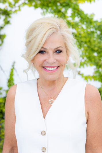 Photo of Monica Emerson